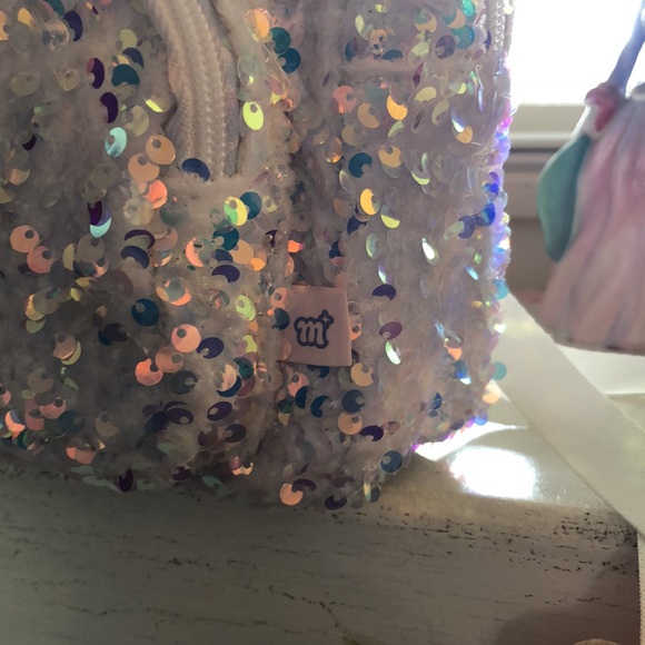 Backpack - Picture 10 of 12